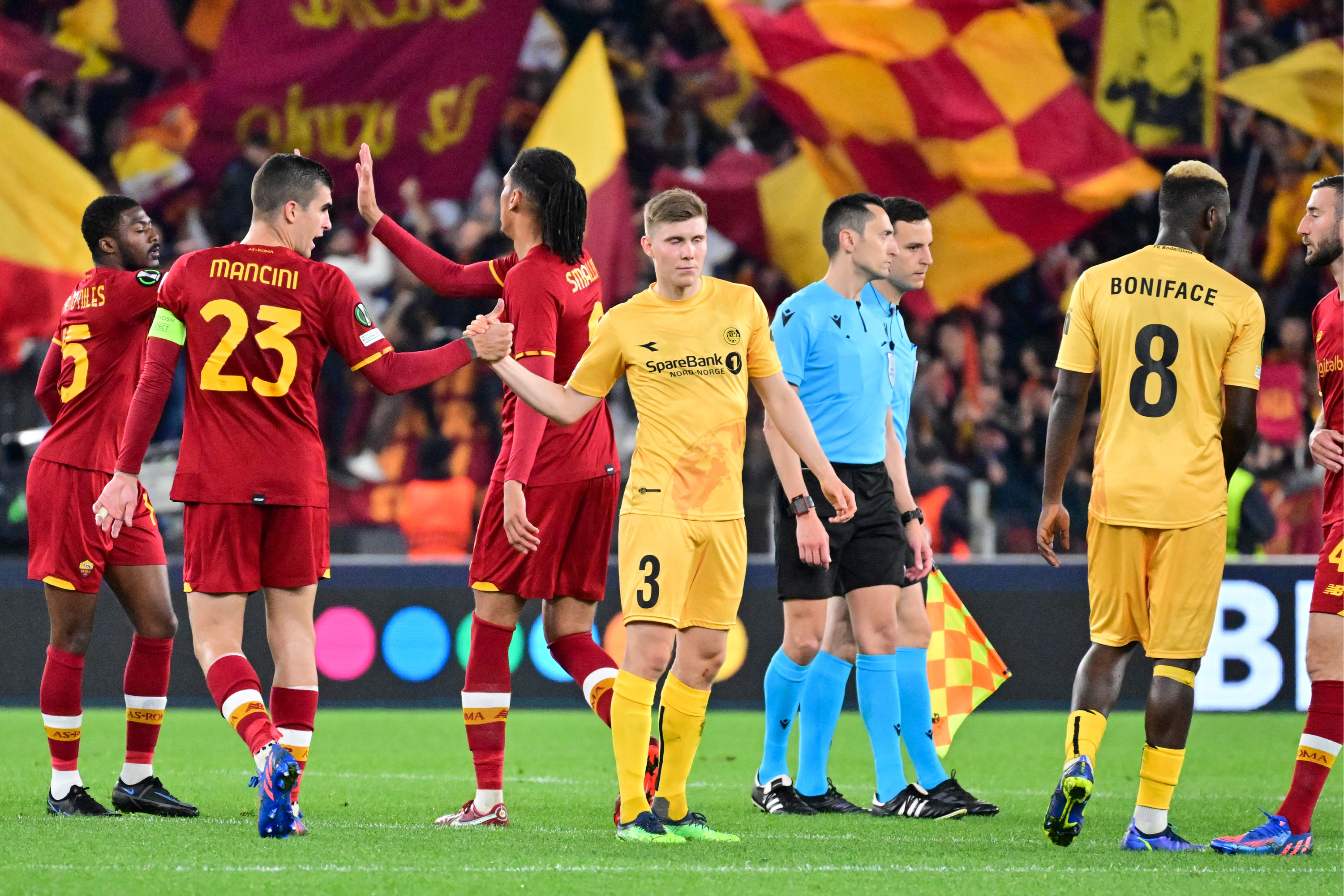 塞尔维亚队在足球赛事中取得突破性胜利的简单介绍