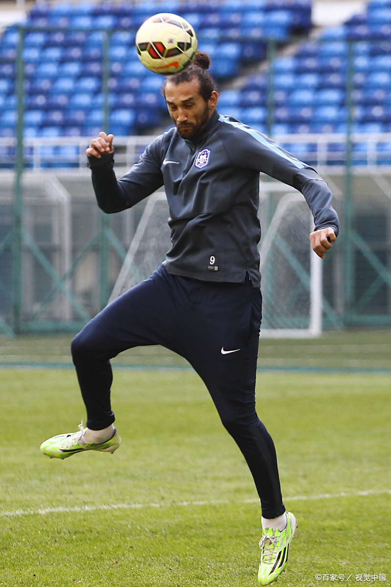 比赛中球员发挥稳定,成为关键先生 比赛中球员发挥稳定,成为关键先生