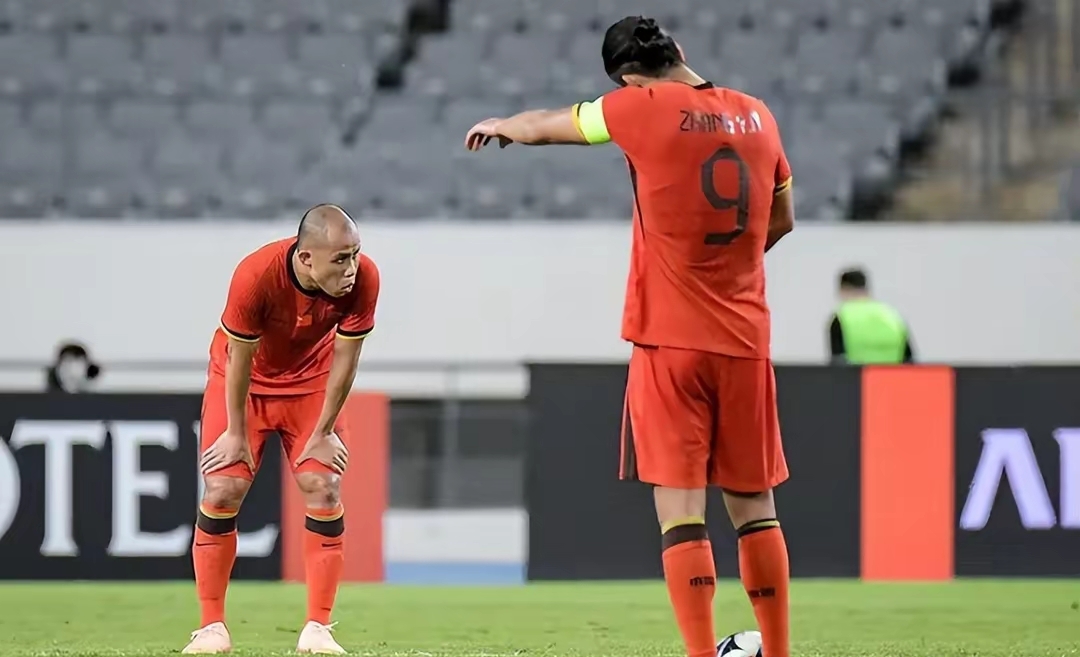 包含泰国队遭遇挫折，悲剧落幕于世界杯八强的词条