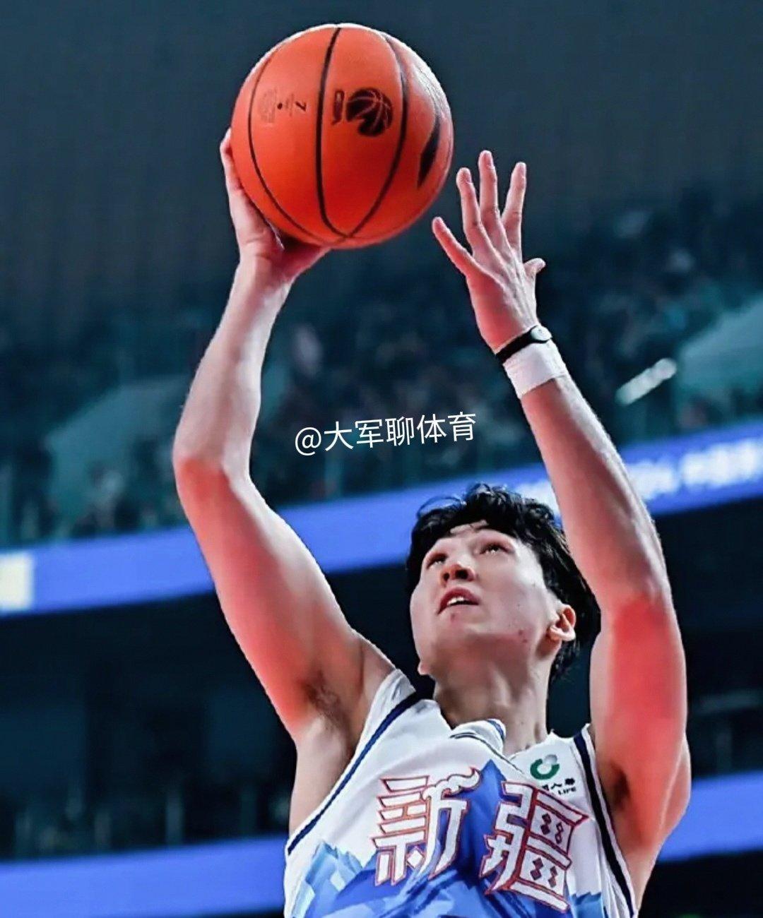 篮球明星个人能力对比分析，技术风格各异