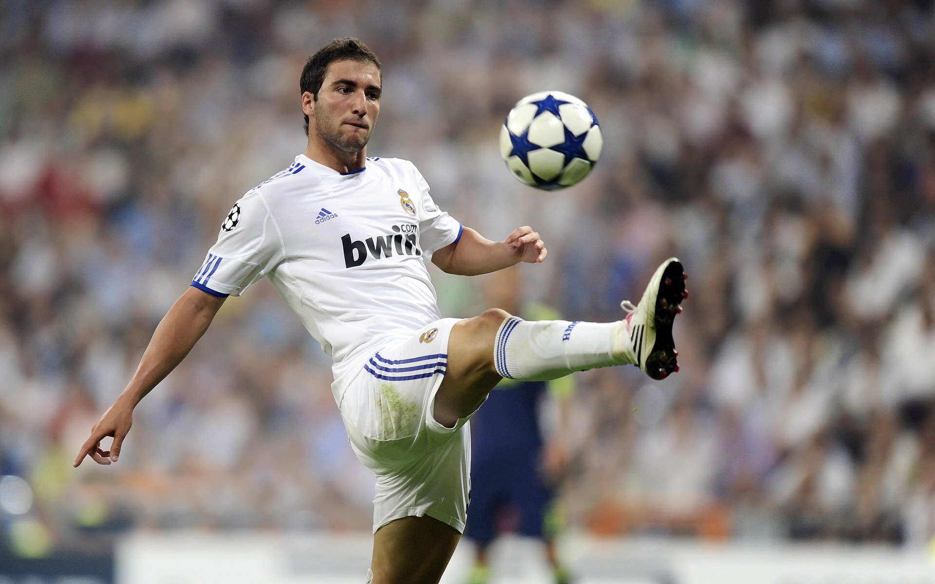 从绿茵场到城市赛道,当威尔士足球精神接管F1的狂想之夜