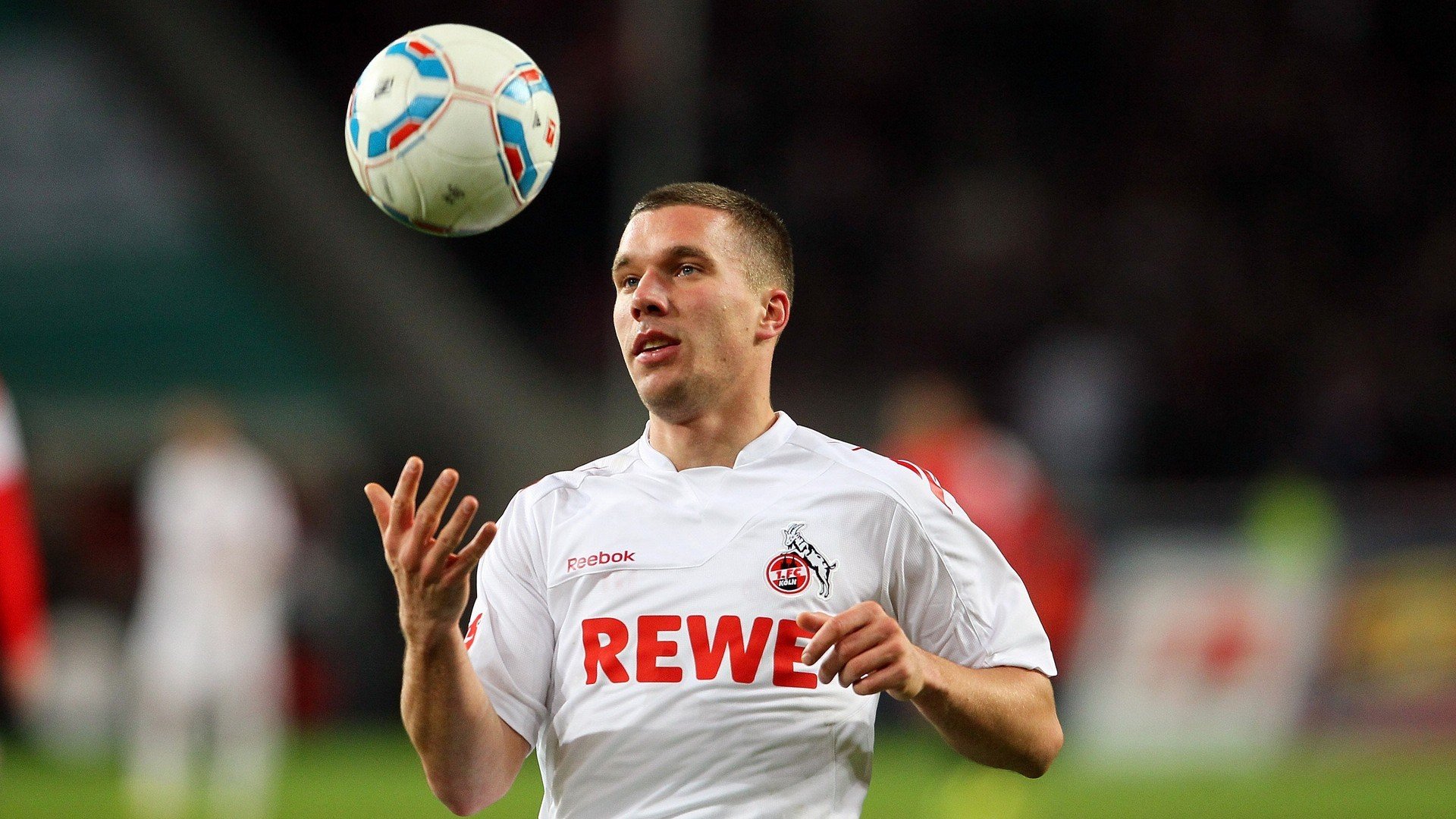 南美风暴席卷北欧！巴拉圭连续得分压制丹麦，门神奥纳纳赛后评分拉满